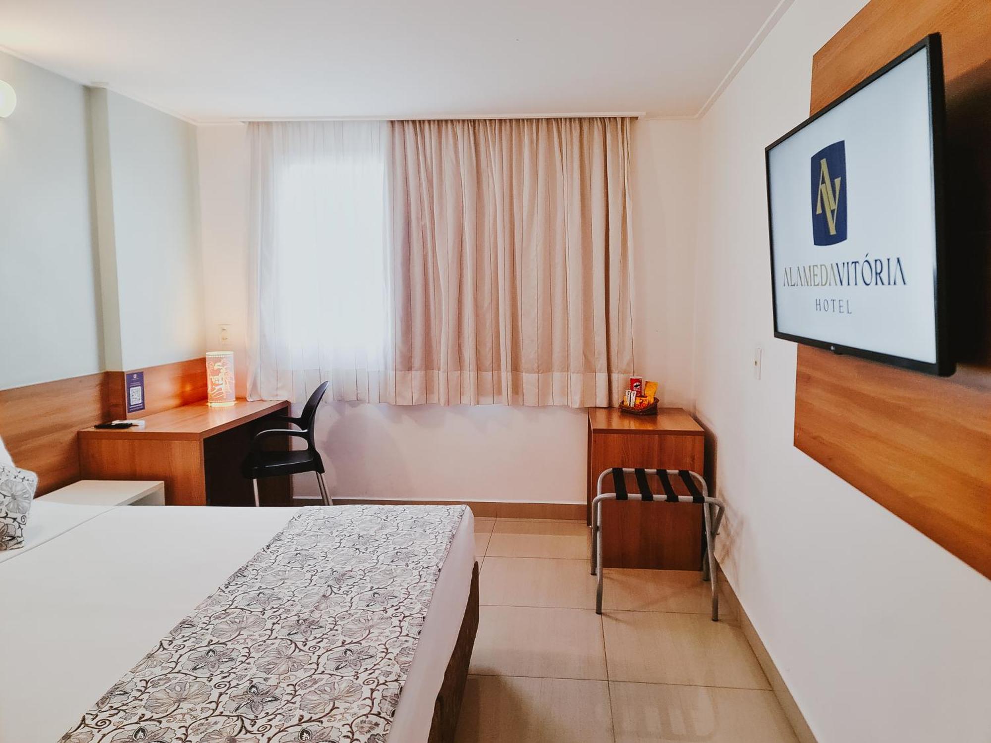 Alameda Vitoria Hotel Esterno foto